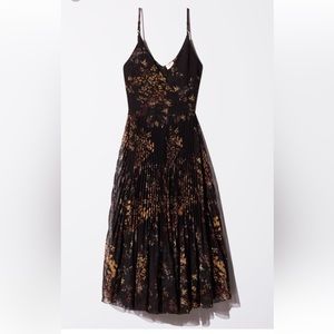 Wilfred pleated floral dress Size Small